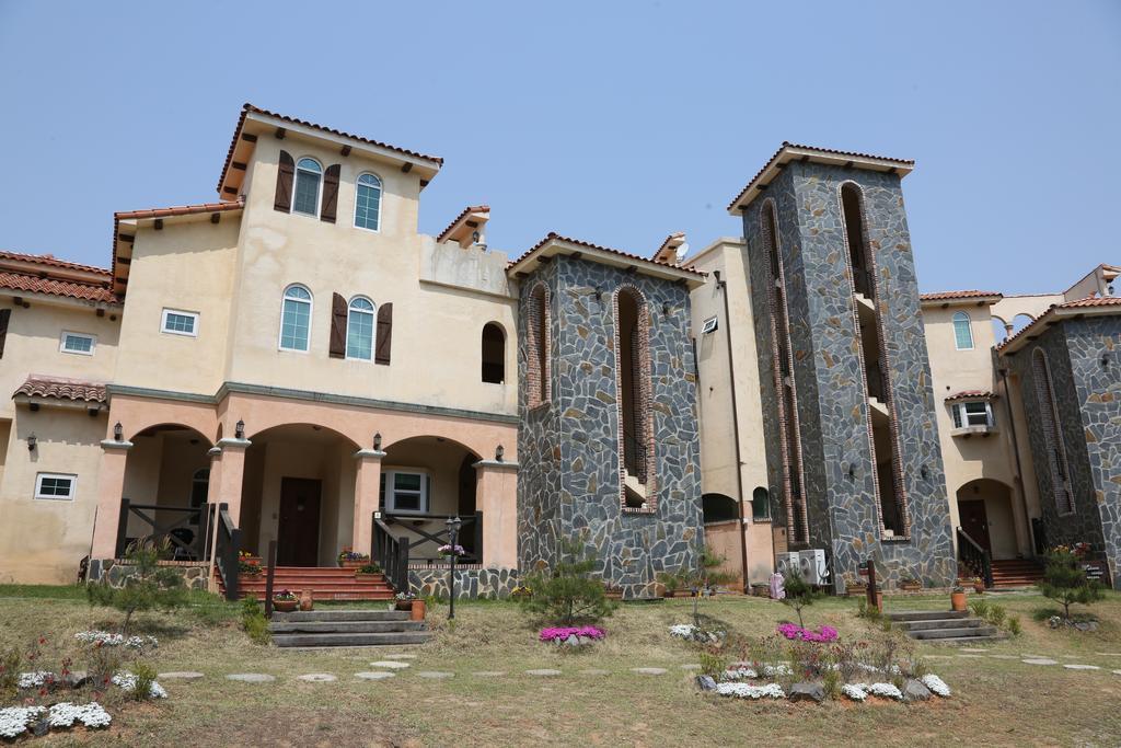 Miallet Pension Hongcheon Bagian luar foto
