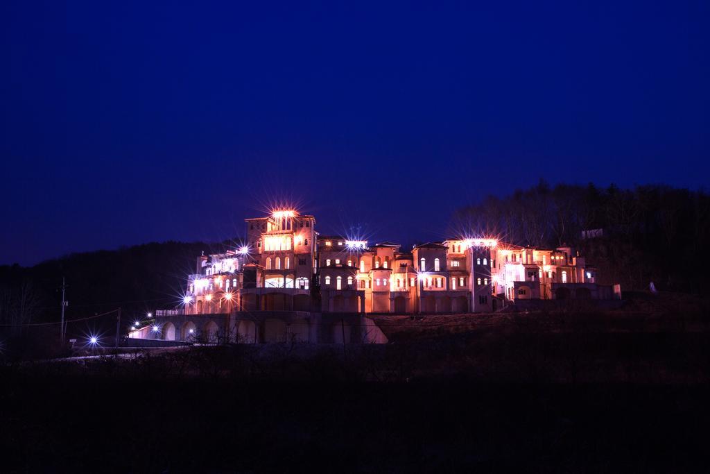 Miallet Pension Hongcheon Bagian luar foto